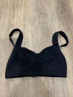 lululemon athletica Black Scoop Wireless Sports Bra